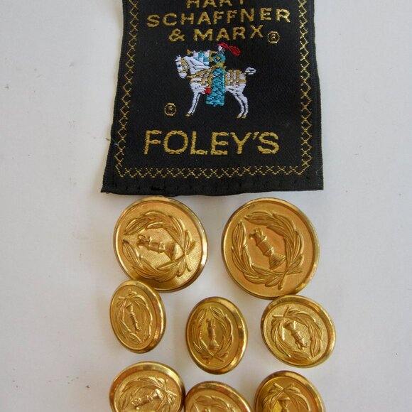 Hart Schaffner Marx 8 Replacement Buttons Gold Laurel Wreath Waterbury USA MADE - Picture 2 of 6